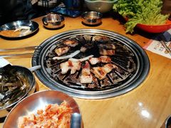 -老炉家木炭烤肉(长江国际店)