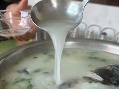 -雪湖煜辰鱼头老店(雪野湖店)