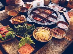 -疯狂的筷子老灶九宫格火锅