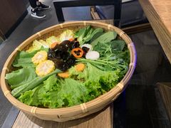 -尚尚仙·酸汤猪手·猪肚鸡火锅(华联万柳购物中心店)