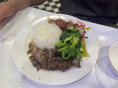 双拼饭-澳门陈光记烧味饭店(南京德基广场店)
