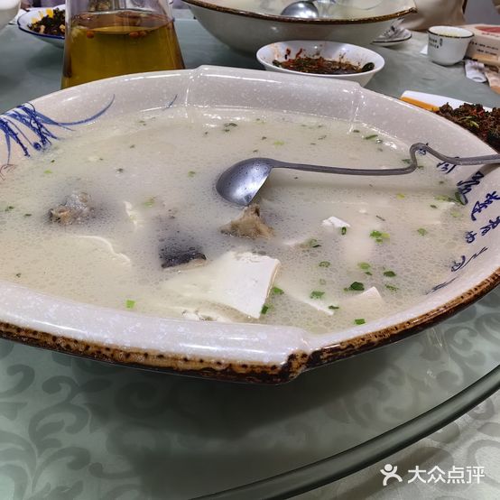 泉香鸡(凤凰路店)
