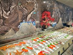 -雍容荟帝王蟹活龙虾展台自助(IFS黑金店)