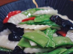 荷兰豆炒马蹄-云海肴·汽锅鸡·云南菜(苏州中心店)