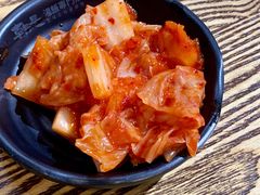爽口泡菜-吴草鸡爪오초닭발韩食堂(融恒盈嘉中心店)