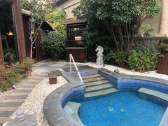 -芭东小镇温泉