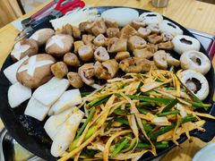 -24 新村雪浓汤(长白山烤肉店)