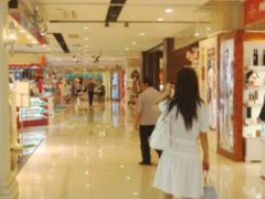 店内环境-杭州西湖银泰百货
