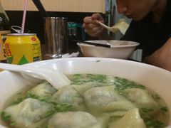 荠菜肉冷馄饨-潘国仙耳光馄饨(黄家阙路店)