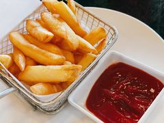 香脆薯条-WOLFGANG PUCK KITCHEN & BAR(迪士尼小镇店)