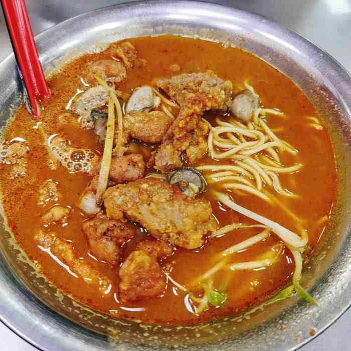 铭辉沙嗲面-"晋江老字号,外地人会来打卡的店,很多本地.