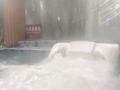 -花水湾第一村温泉大酒店