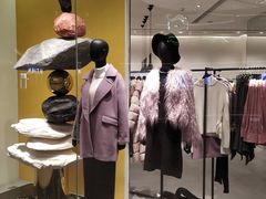 -URBAN REVIVO(七宝领展广场店)