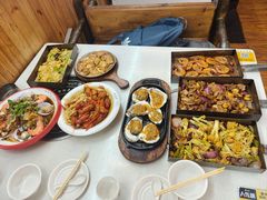 -老东镇啤酒屋海鲜加工·蒸汽海鲜·海鲜烧烤(台东店)