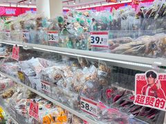 -赵一鸣零食(山东烟台南洪街店)