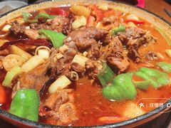 -阿里家·新疆烤肉酒場 by MIG
