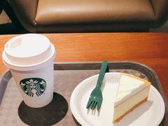 -星巴克(杭州湖滨银泰E区店)