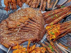 -呼吉牧蒙古烤肉·烧烤·小龙虾