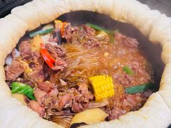 -锅飘飘·东北铁锅炖(雨花客厅店)