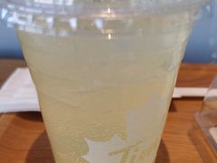 柠檬苏打气泡水-Tims天好咖啡·贝果(凯德大峡谷购物中心店)