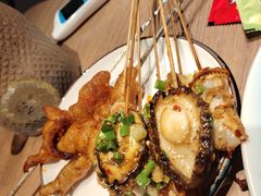 -街角等你.大连海鲜烧烤.经典铁板海鲜串(西安路店)