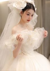 -不晚国际婚纱礼服