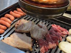 -臻牛烤肉