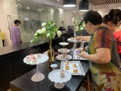 -杭州中沃沃尔沃4S店(滨江区店)