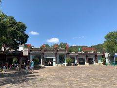 -伍山海滨石窟