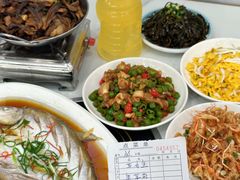 -丹水桥地锅鱼·翘嘴鲌·地方特色全鱼宴(丹江口大坝店)