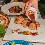 俯瞰瑰丽江景，品味精致美食🌈