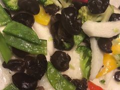 -哈啾嗨·新概念蒙餐(红星新城店)