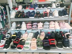 -上品折扣(回龙观店)