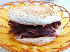 烧饼-清真喜兰老丁羊汤特色小吃