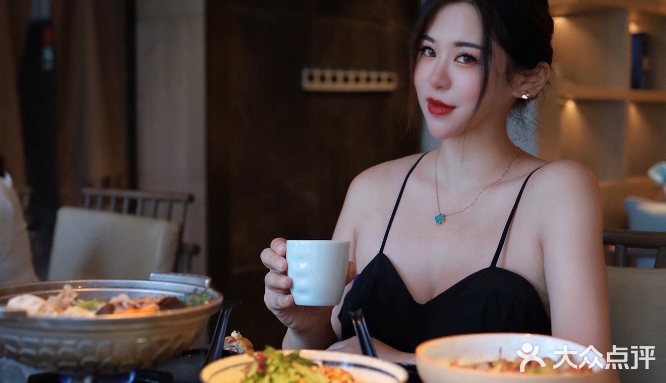 盼了一年这口肥美大闸蟹料理终于来了！
