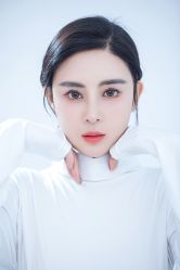 -onlygirl摄影美学馆高端定制(江滩店)