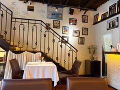 -LESCEDARS Brasserie Bistro香柏树