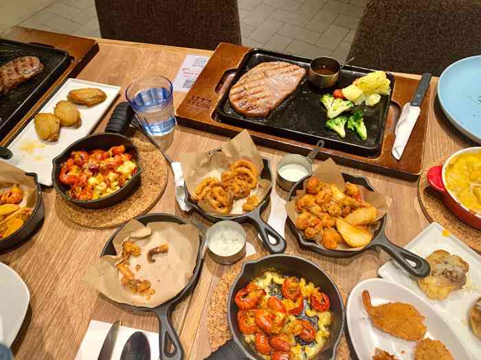 必胜客(环球中心店ph店)-"听说必胜客出自助餐了?好想去打卡!