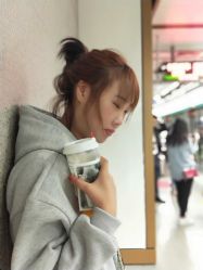 -AKOZO Beauty Salon