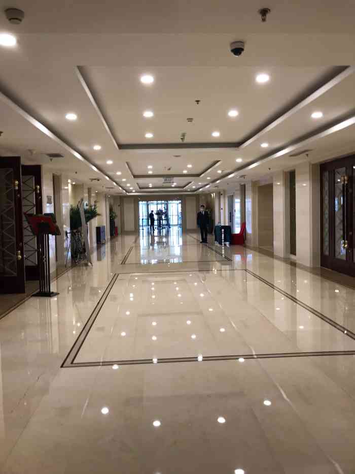裕龙大酒店·大上海餐厅-"二刷这个餐厅,体验另一个团购套餐～餐前.
