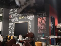 大堂-長壹旋转烤吧 农家鸡火锅