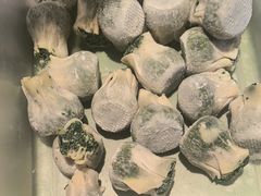 -瑞虹新天地月亮湾