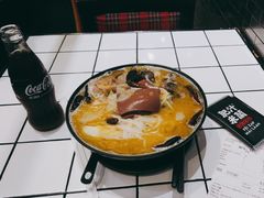 -肥汁米蘭香港米线(长宁来福士店)