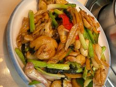 姜葱紫苏炒鱼泡-粤顺渔坊·中山脆肉鲩火锅(清湖店)