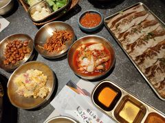 -草家酱蟹炭火烤肉店(珲春南路一店)