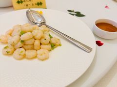 -醉辉皇上海之巅(上海中心大厦店)