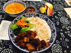 -蜗牛小馆醉乡民谣云南菜(惠新西里店)