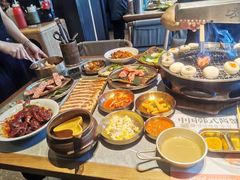 -草家酱蟹炭火烤肉店(珲春南路二店)
