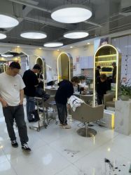 -虫二·专注健康烫染沙龙