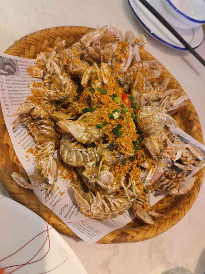 海鲜e族(马王堆店)-"[环境]很大的两个门面 里面的装修很好 .